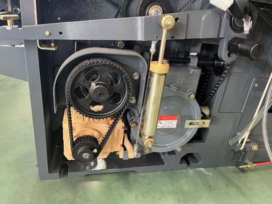 हैवी ड्यूटी वाटर जेट वीविंग मशीन लूम ए TUFS 1000rpm स्प्लिट हाई डेंसिटी